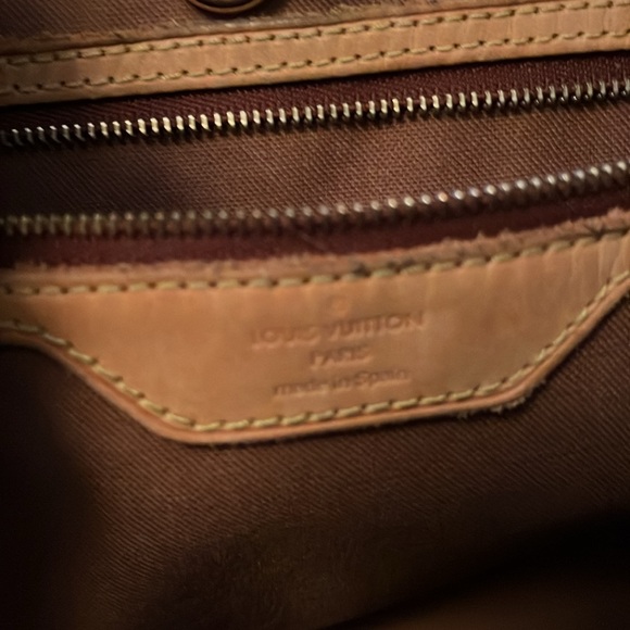 Louis Vuitton Bag - Picture 6 of 11